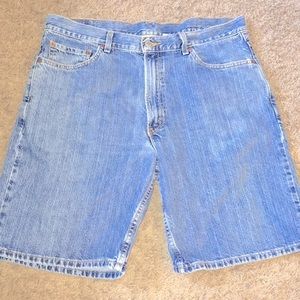 Vintage Levi’s 550 Relaxed Fit Red Tab Jean Shorts Size 36